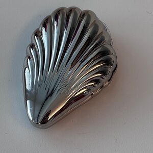 Silver Shell-Shaped Coquille double sided Compact Mirror